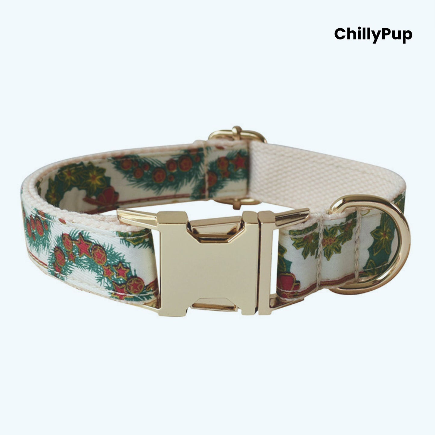 Dog collar with Christmas wreath pattern on a white background, branded 'ChillyPup'.