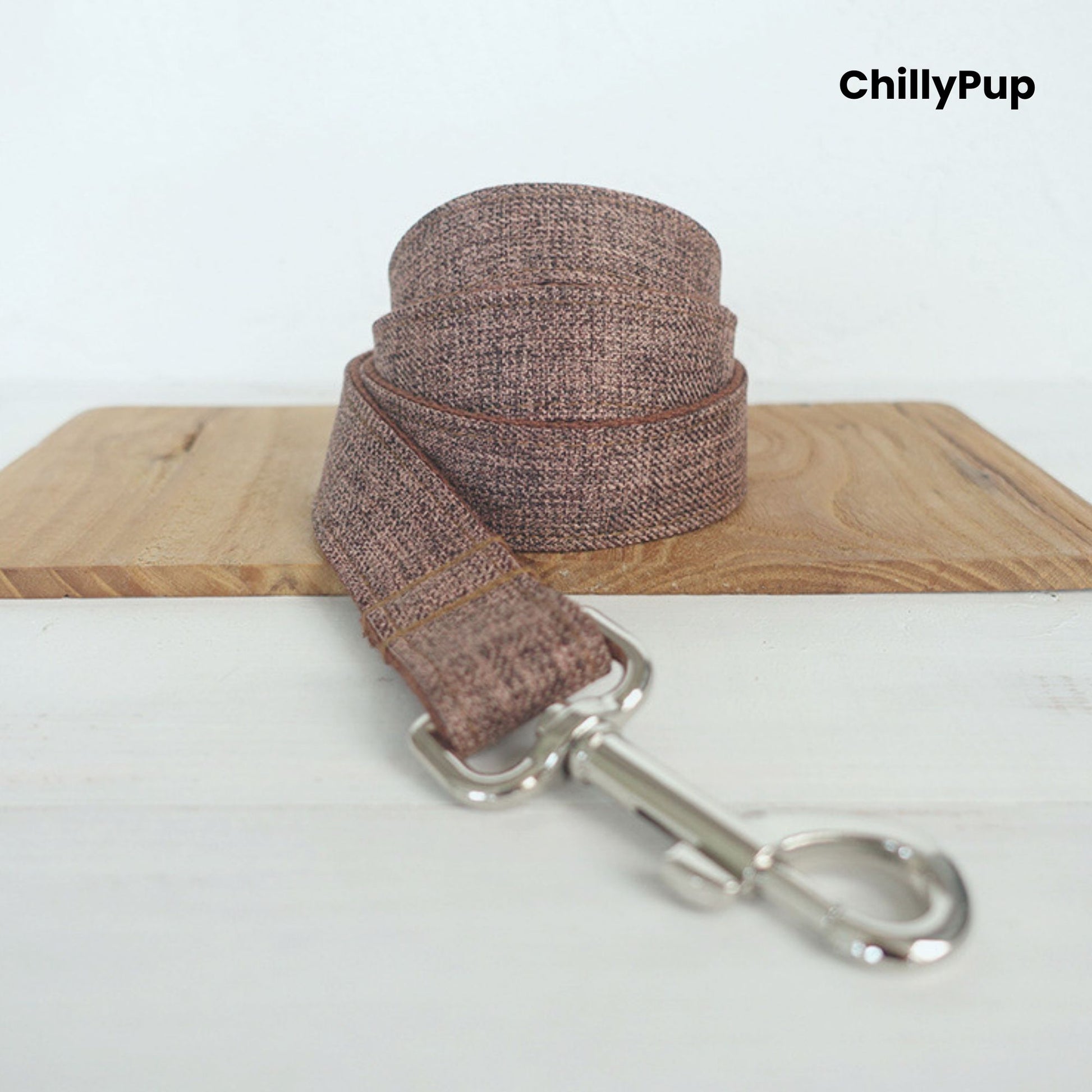 Brown Suit Dog Lead - Classic Textured Design