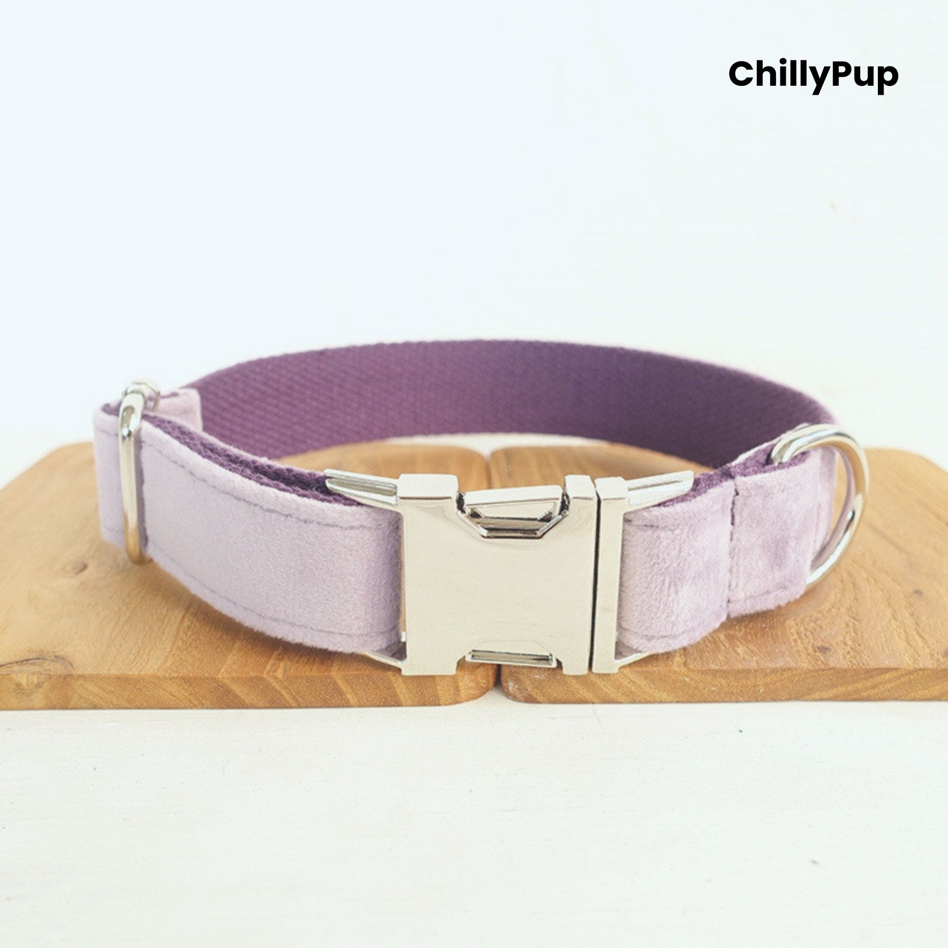 Lavender dog collar on a wooden board with 'ChillyPup' branding.